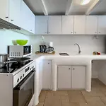 Heliotropio & Ξενοδοχείο με διαμερίσματα 4*
